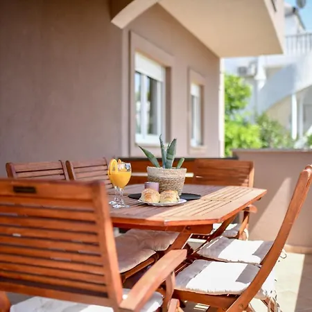 Batena Apartment *