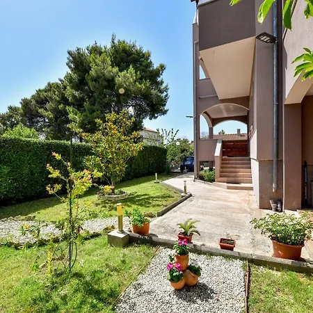 Apartment Batena
